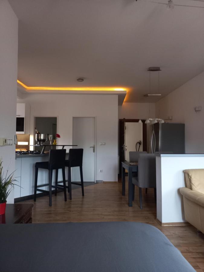 A-M Condominium Veszprém Exterior foto